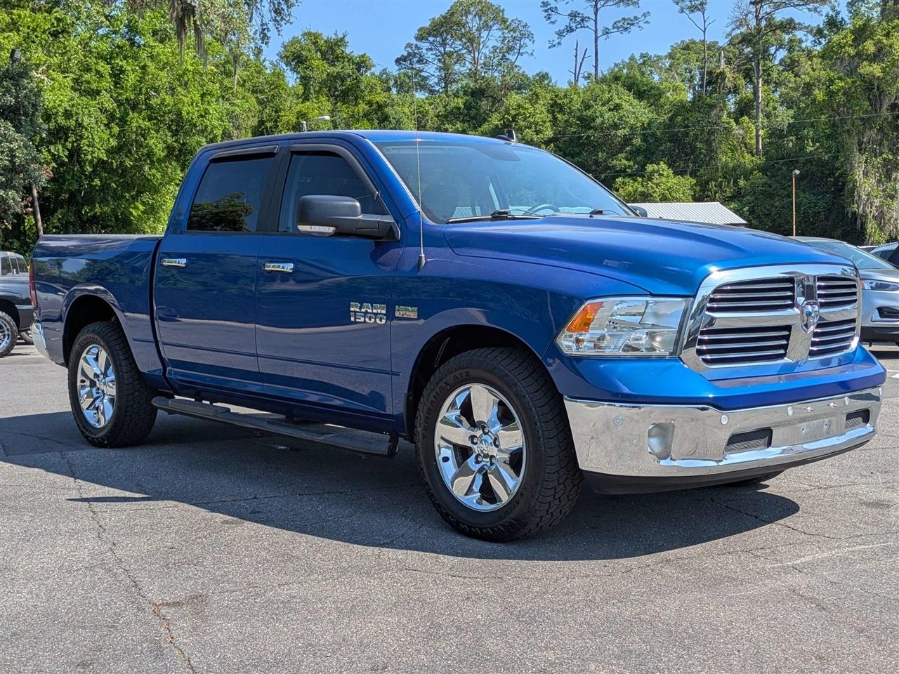 RAM 1500 SLT Crew Cab SWB 4WD 2018