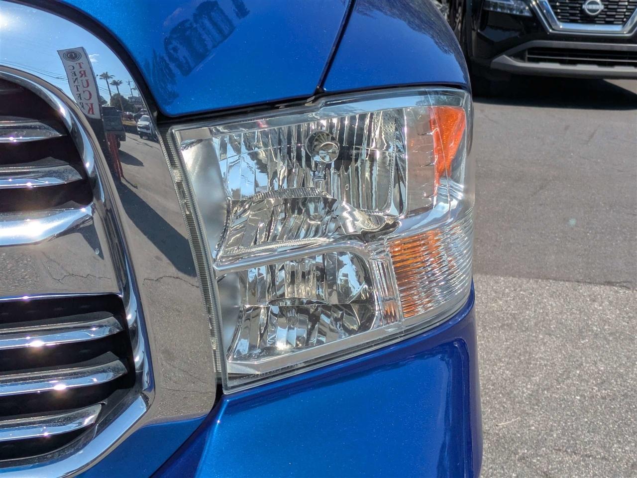 RAM 1500 SLT Crew Cab SWB 4WD 2018