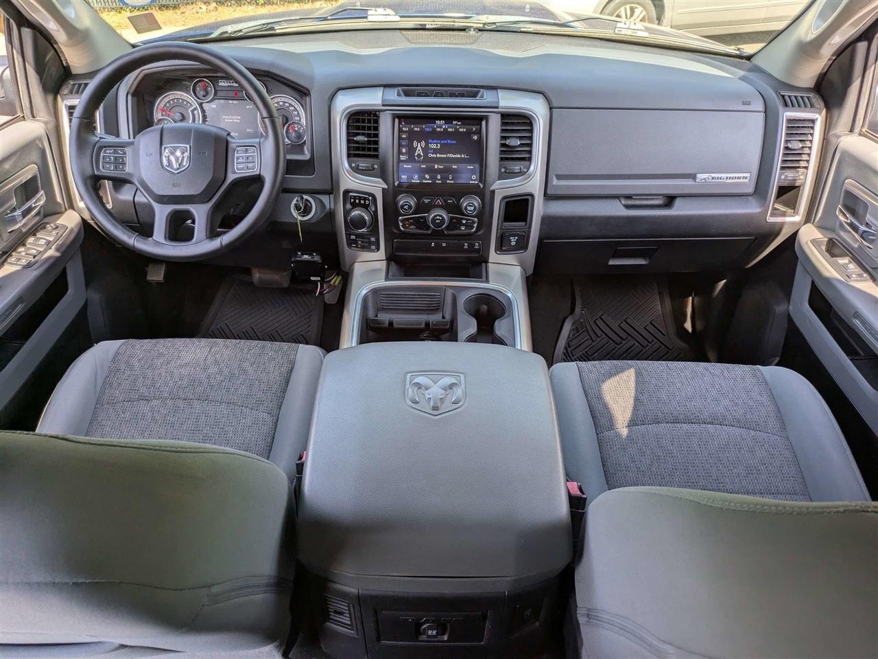 RAM 1500 SLT Crew Cab SWB 4WD 2018