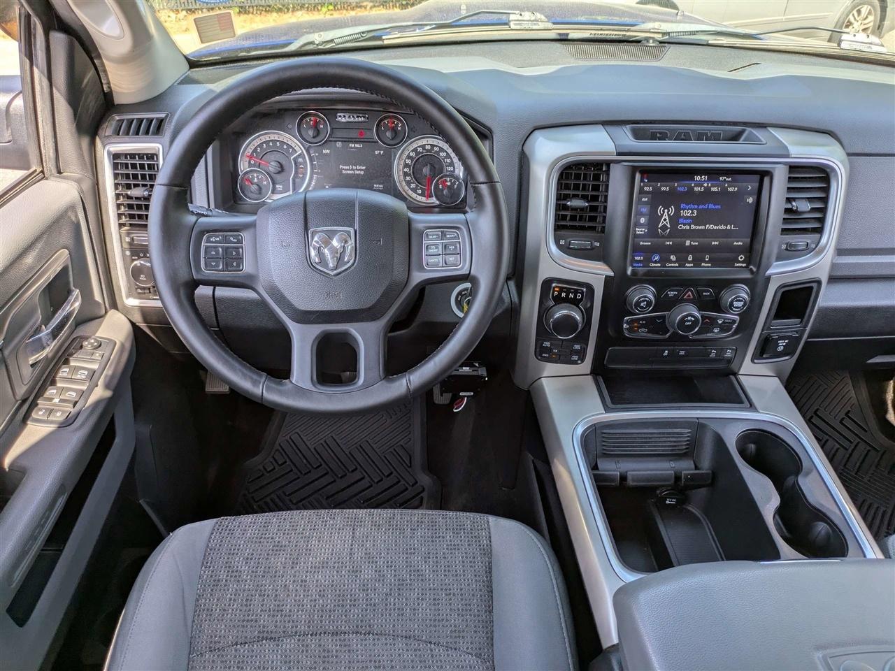 RAM 1500 SLT Crew Cab SWB 4WD 2018