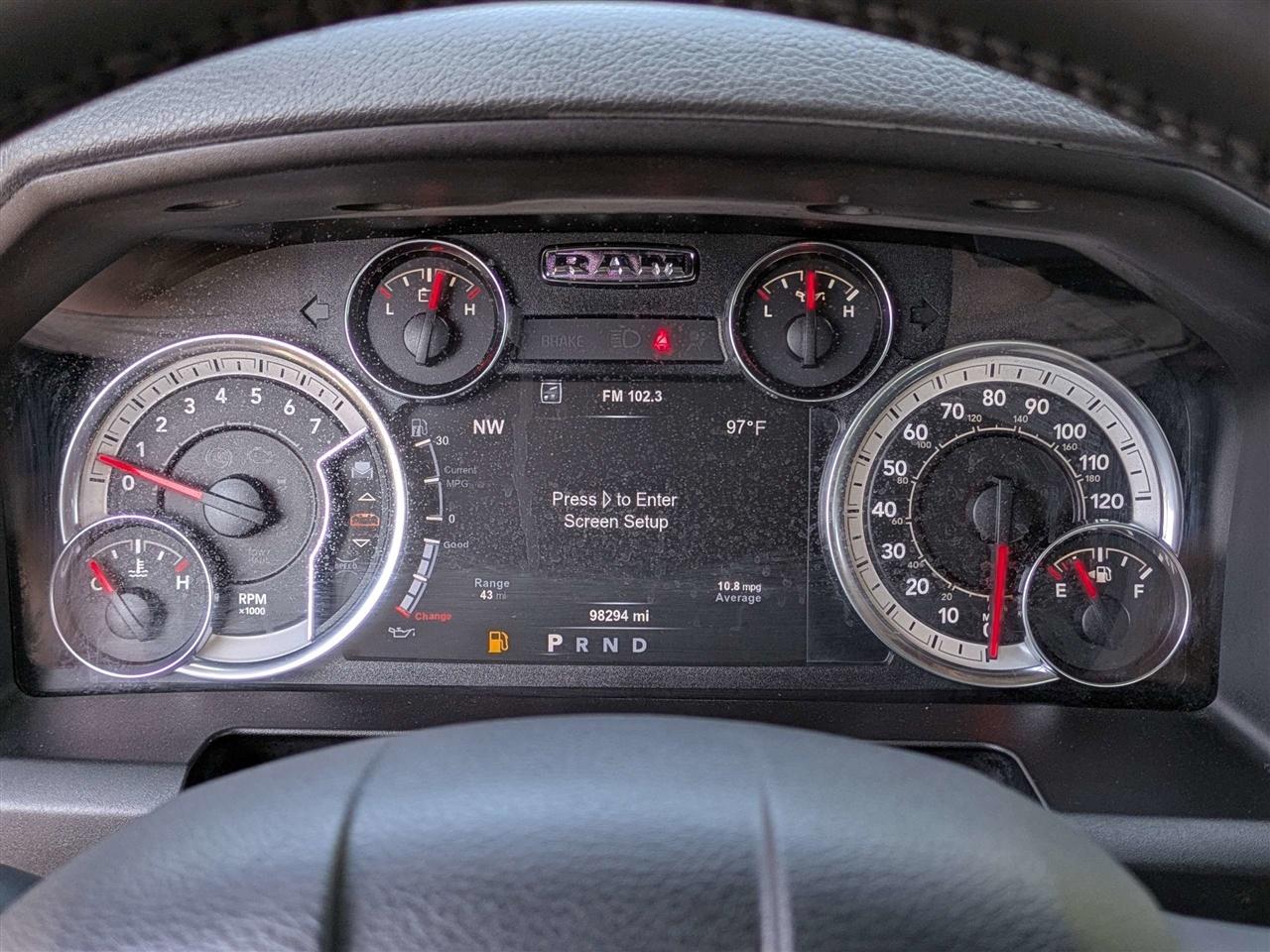 RAM 1500 SLT Crew Cab SWB 4WD 2018