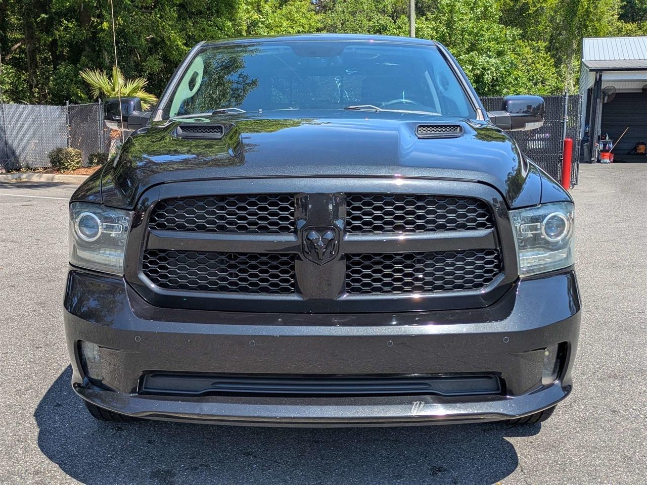 RAM 1500 Sport Quad Cab 2WD 2017