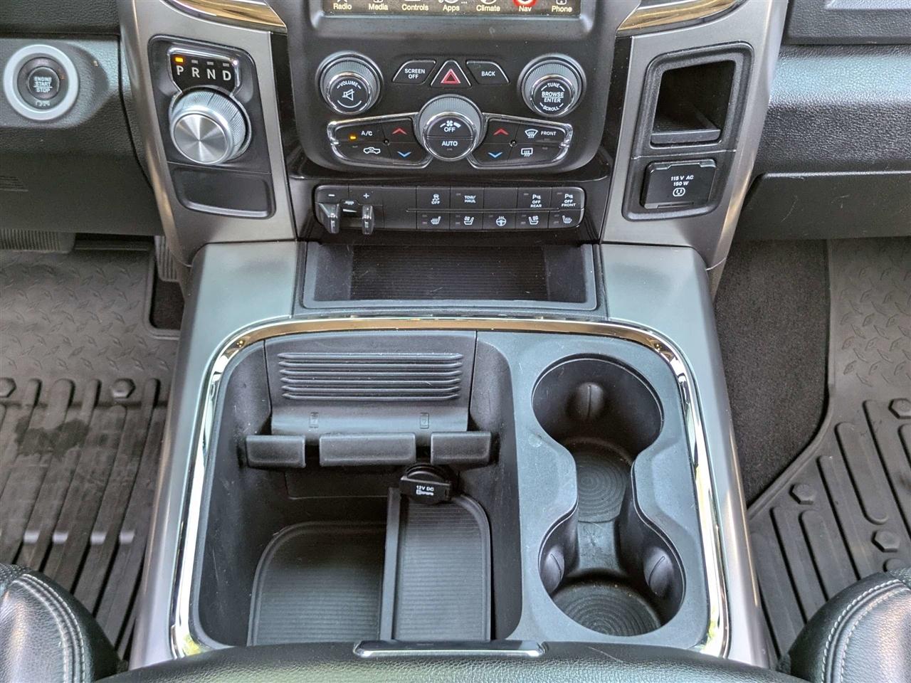 RAM 1500 Sport Quad Cab 2WD 2017