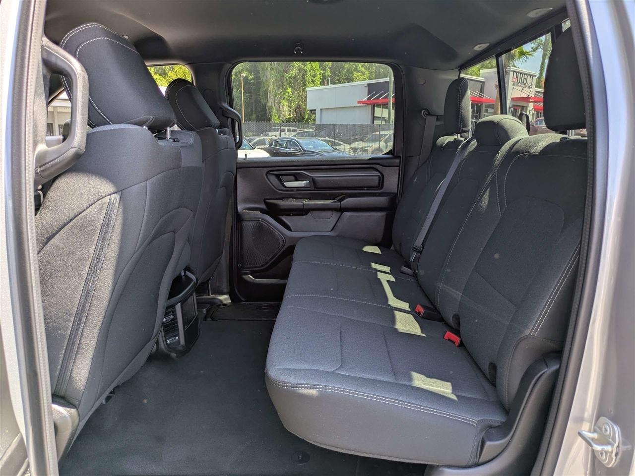 RAM 1500 Tradesman Crew Cab SWB 4WD 2023