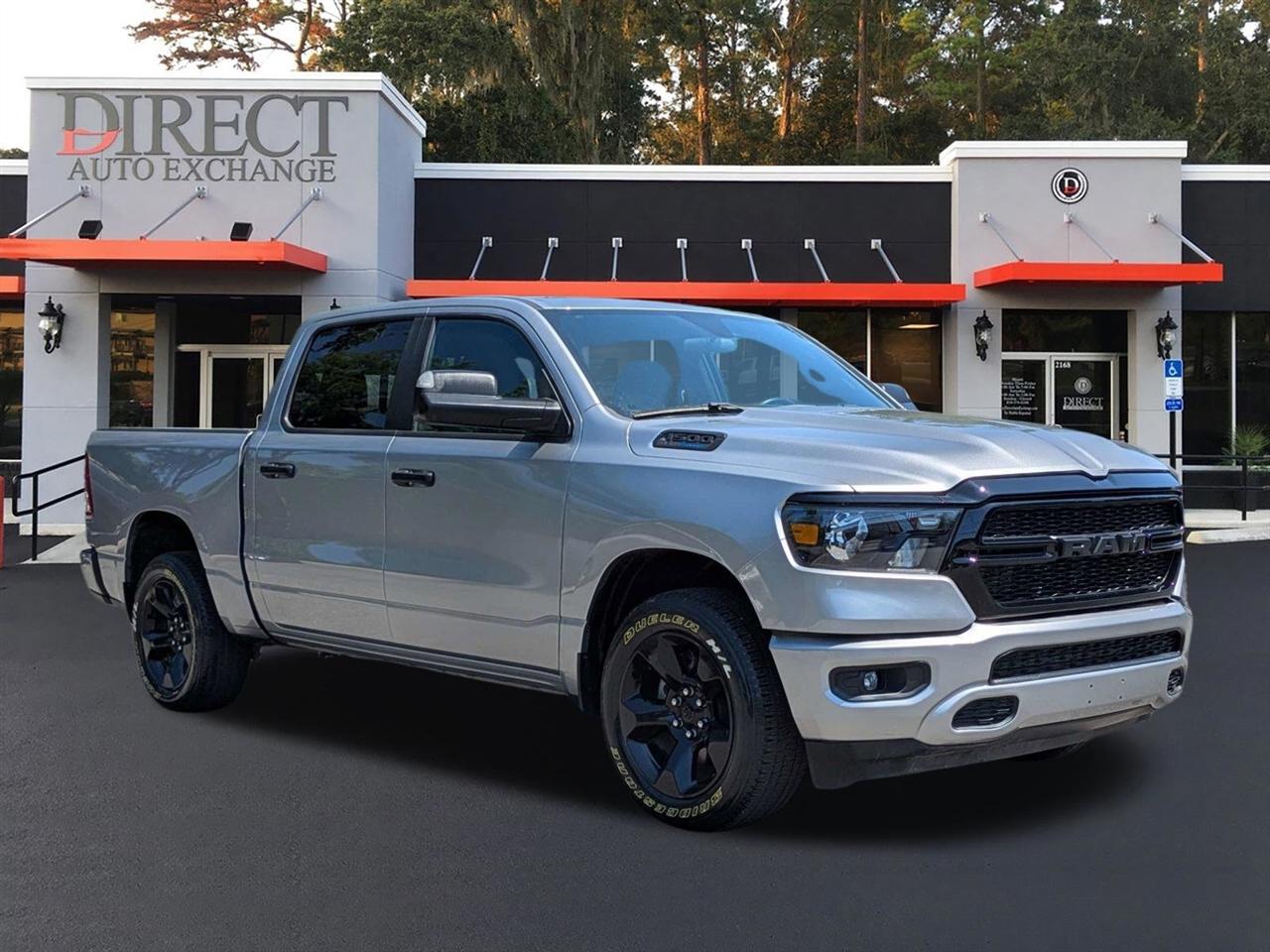 RAM 1500 Tradesman Crew Cab SWB 4WD 2023