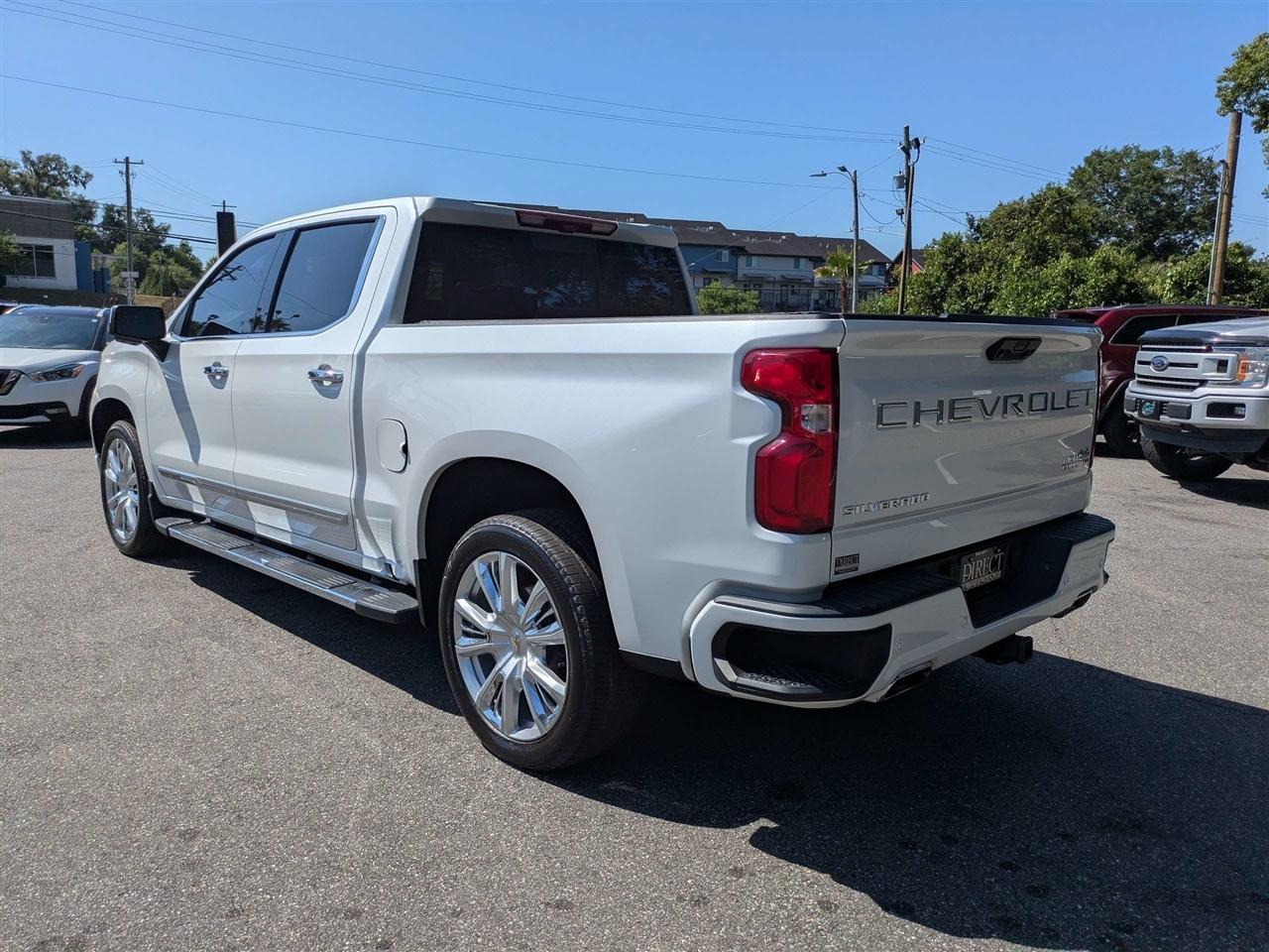 Chevrolet Silverado 1500 High Country Crew Cab 2WD 2022