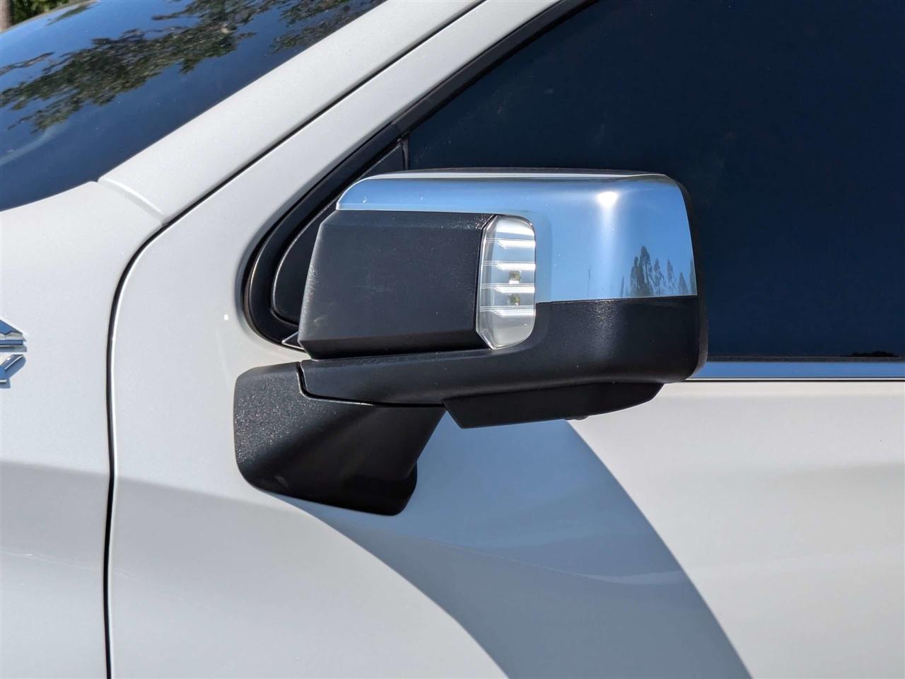 Chevrolet Silverado 1500 High Country Crew Cab 2WD 2022