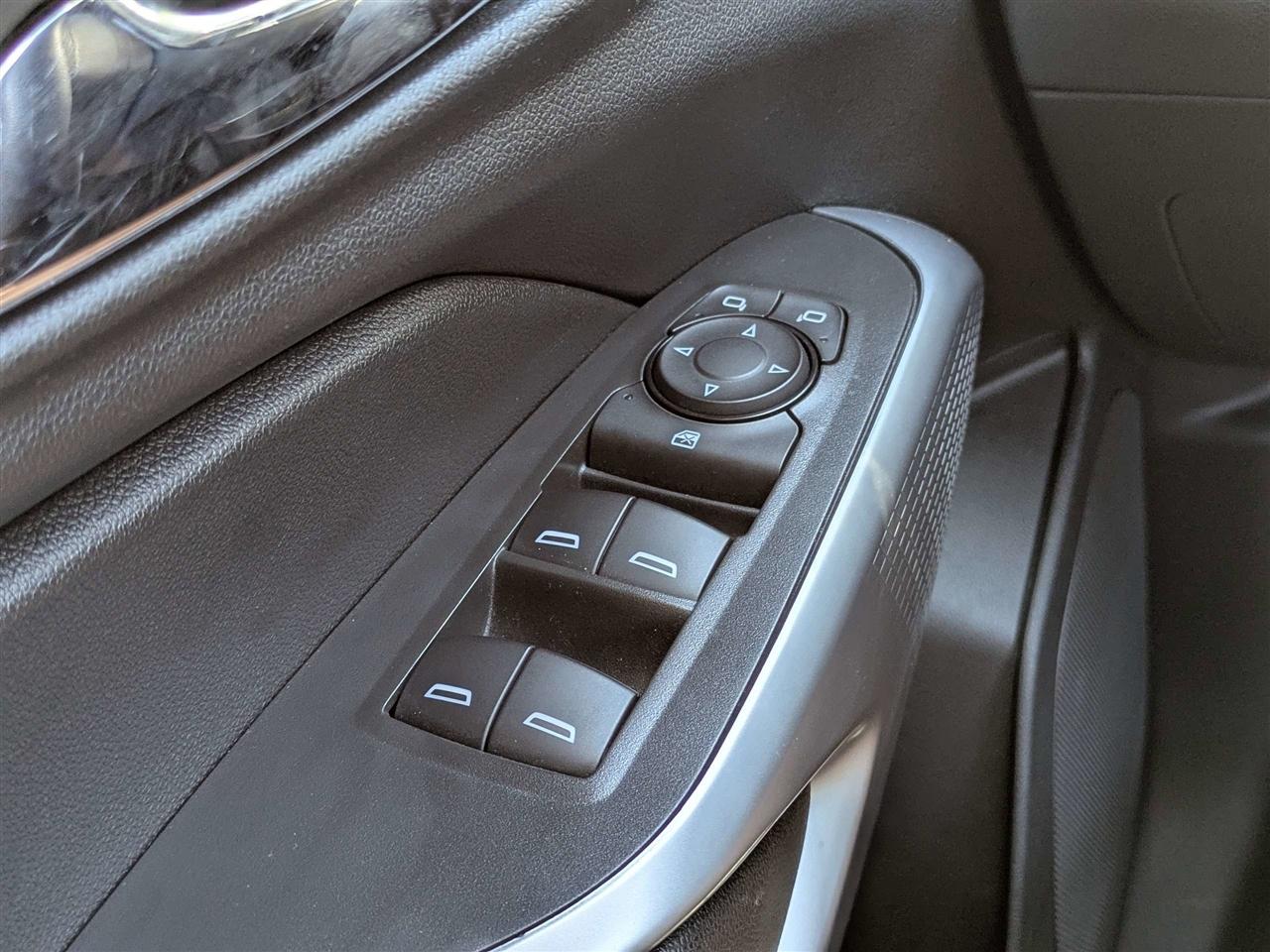 Chevrolet Trax LS 2024