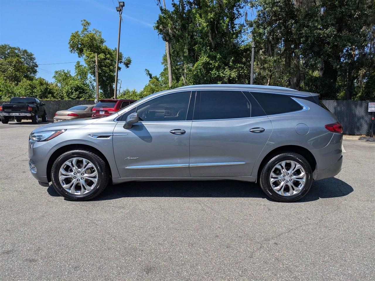 Buick Enclave Avenir AWD 2020