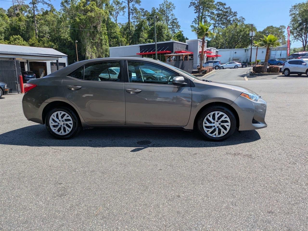 Toyota Corolla LE CVT 2019