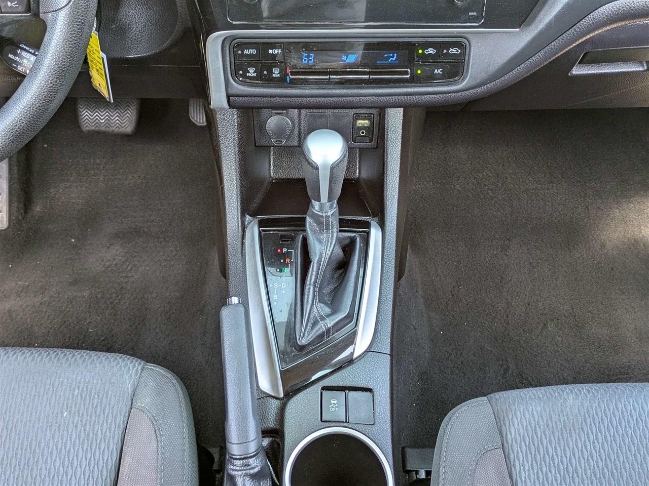 Toyota Corolla LE CVT 2019