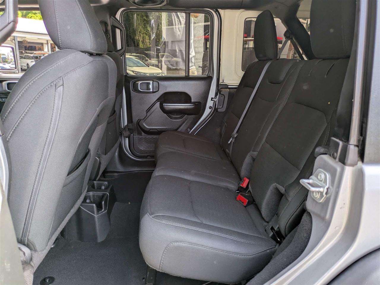 Jeep Wrangler Unlimited Sport 2020