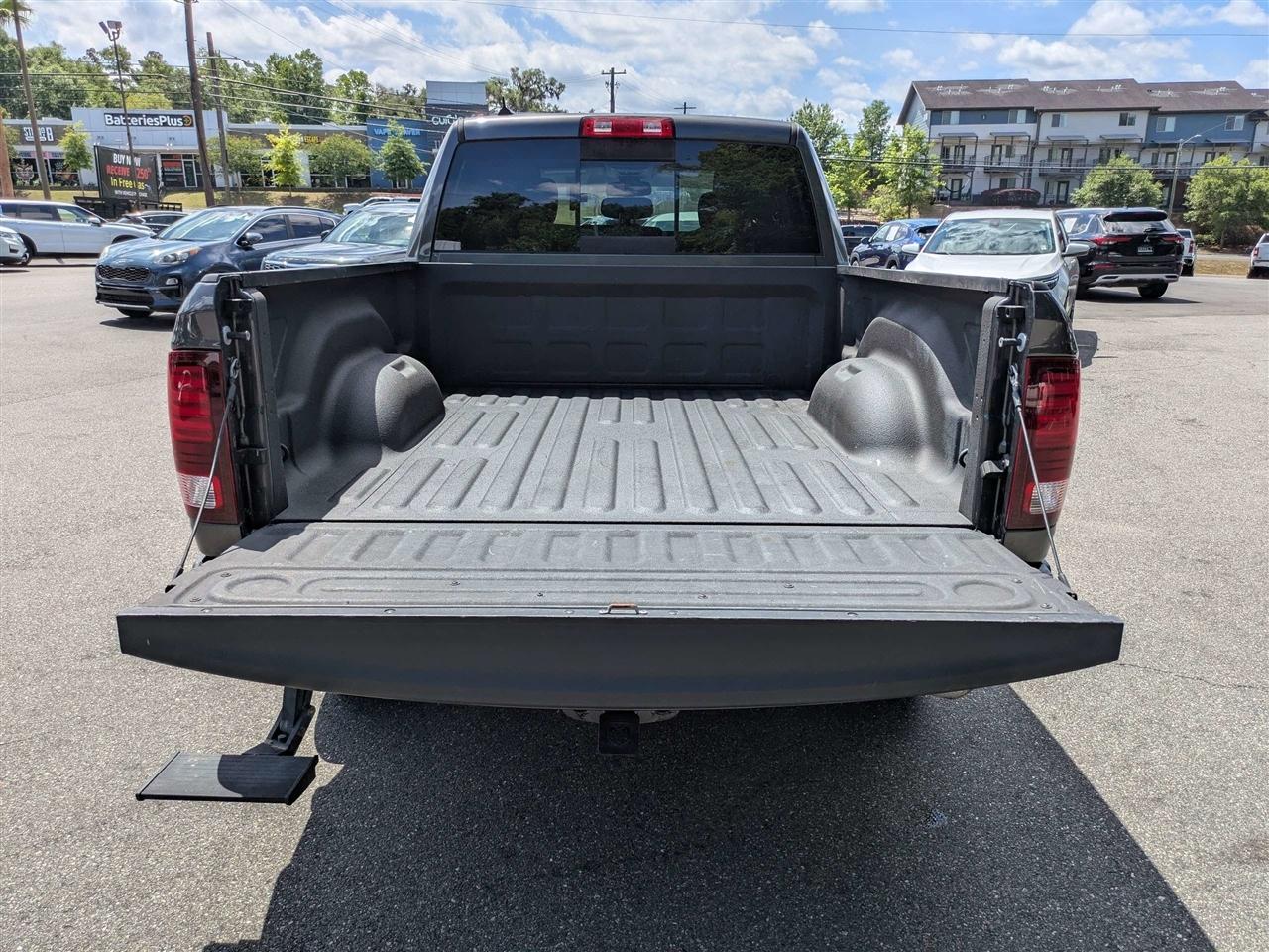 RAM 1500 Classic Tradesman Quad Cab 2WD 2019