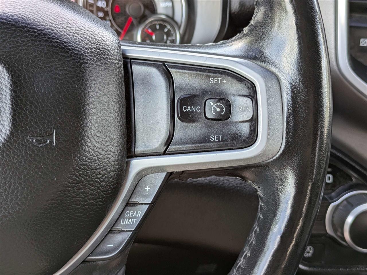 RAM 1500 Big Horn Crew Cab SWB 2WD 2020