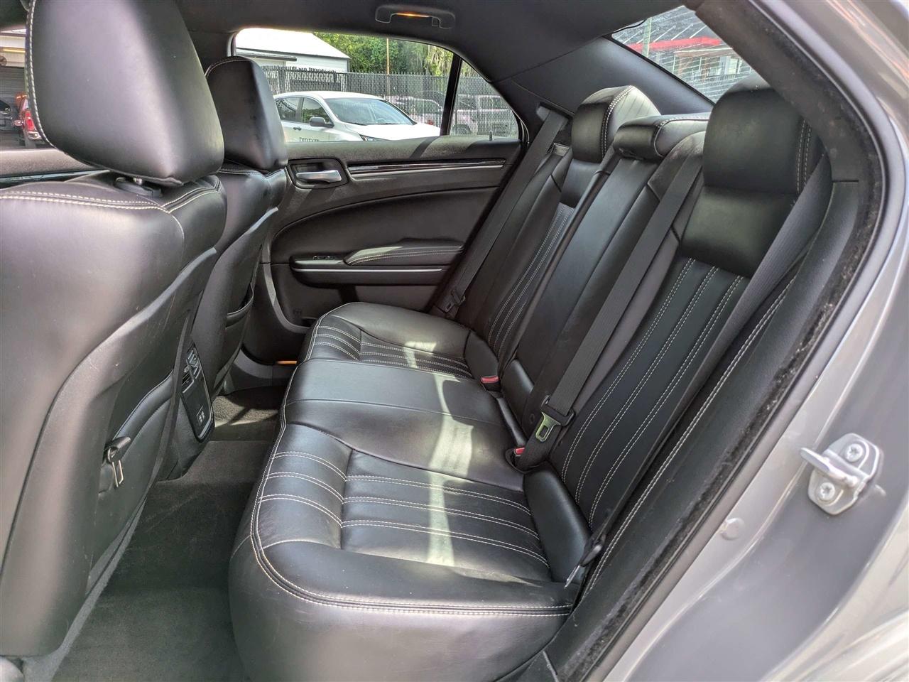 Chrysler 300 S V6 AWD 2019
