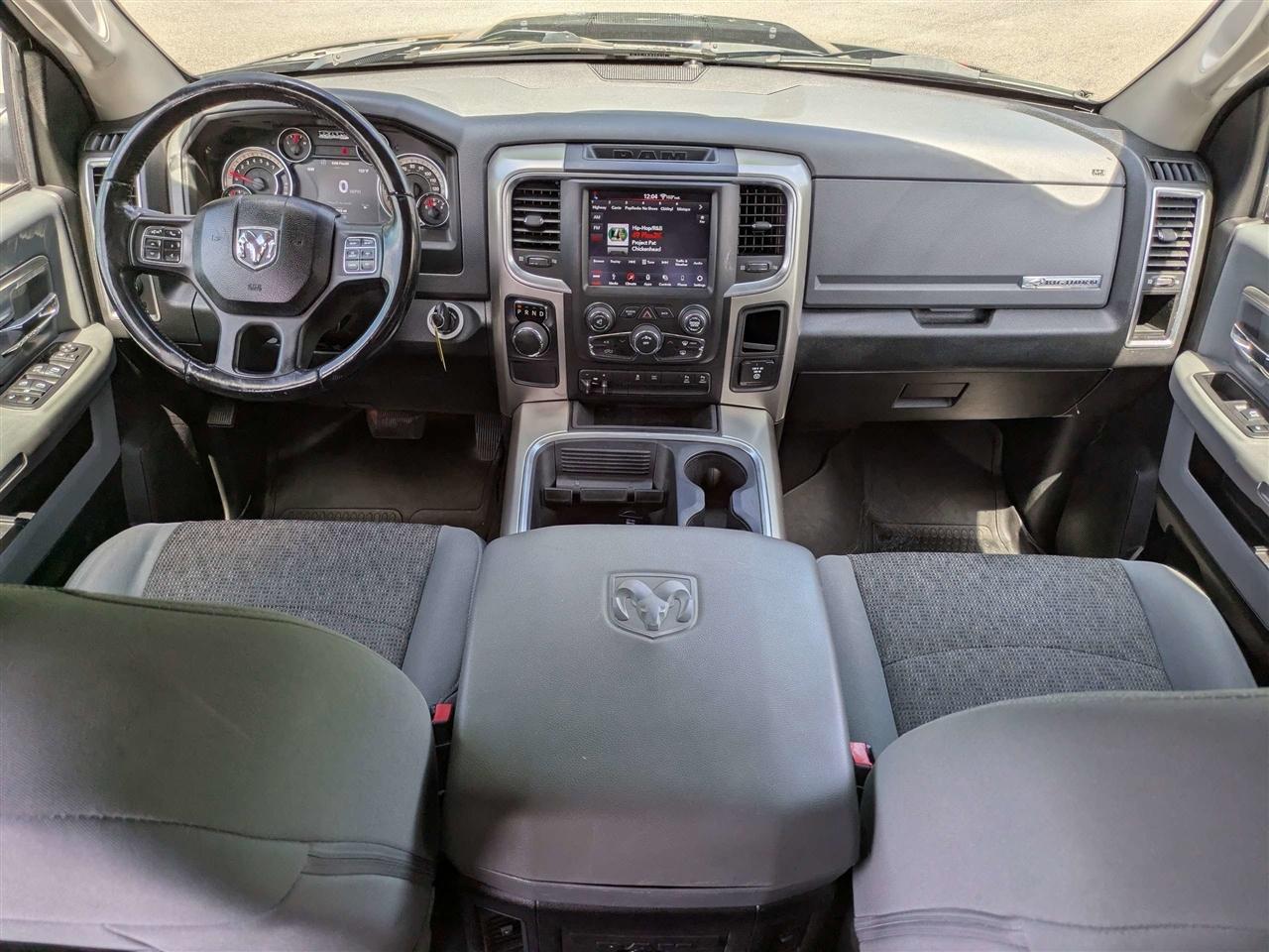 RAM 1500 SLT Crew Cab SWB 2WD 2018