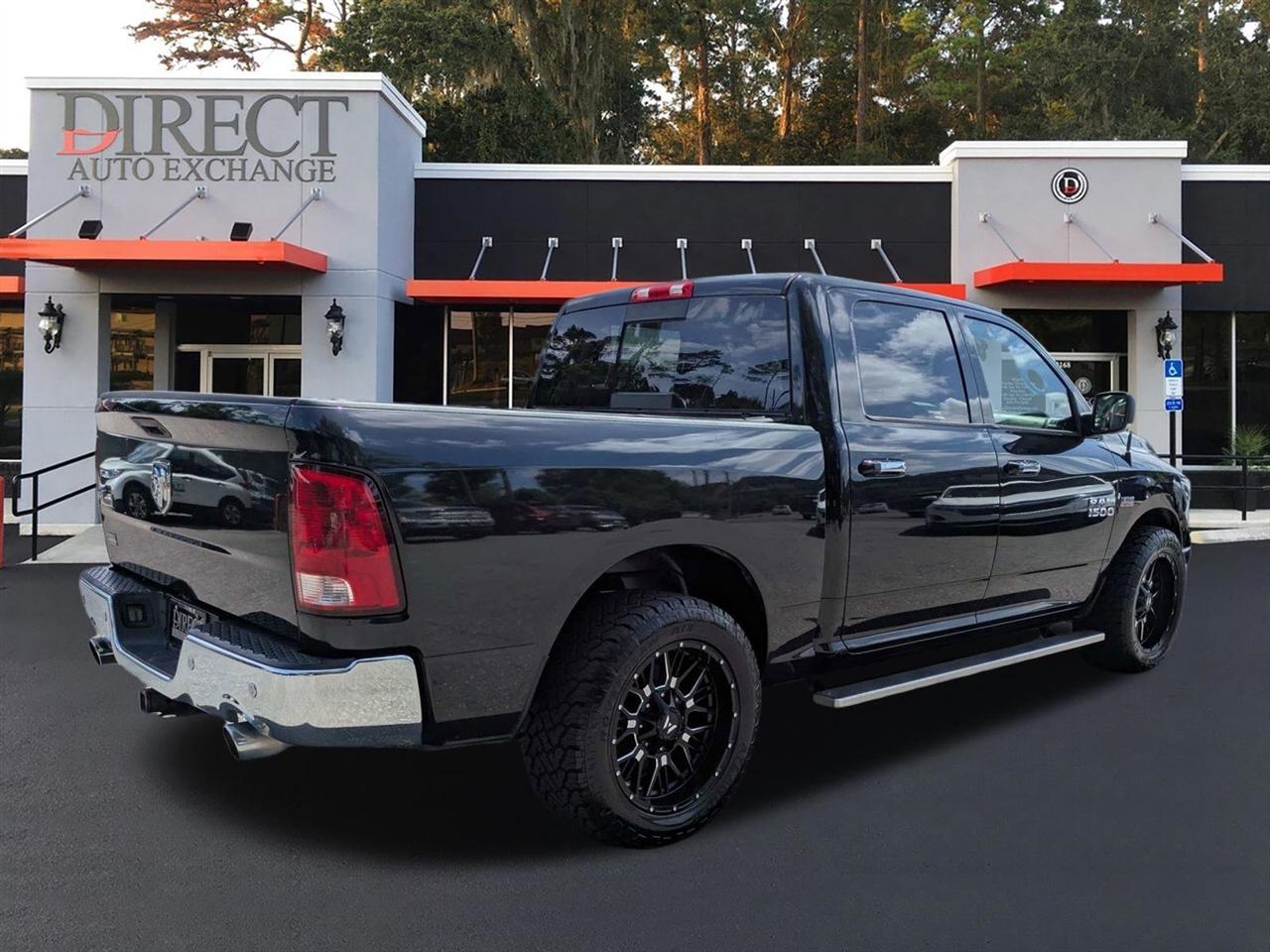RAM 1500 SLT Crew Cab SWB 2WD 2018