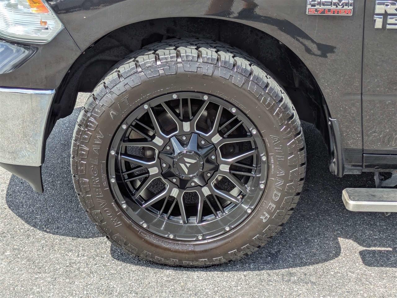 RAM 1500 SLT Crew Cab SWB 2WD 2018