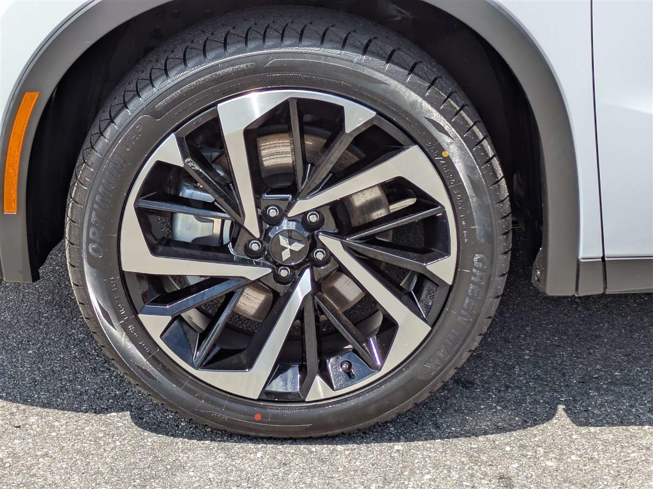 Mitsubishi Outlander SE 2WD 2024