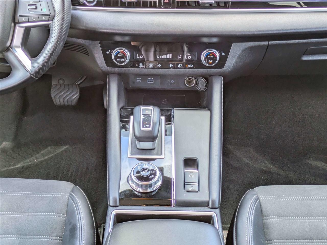 Mitsubishi Outlander SE 2WD 2024