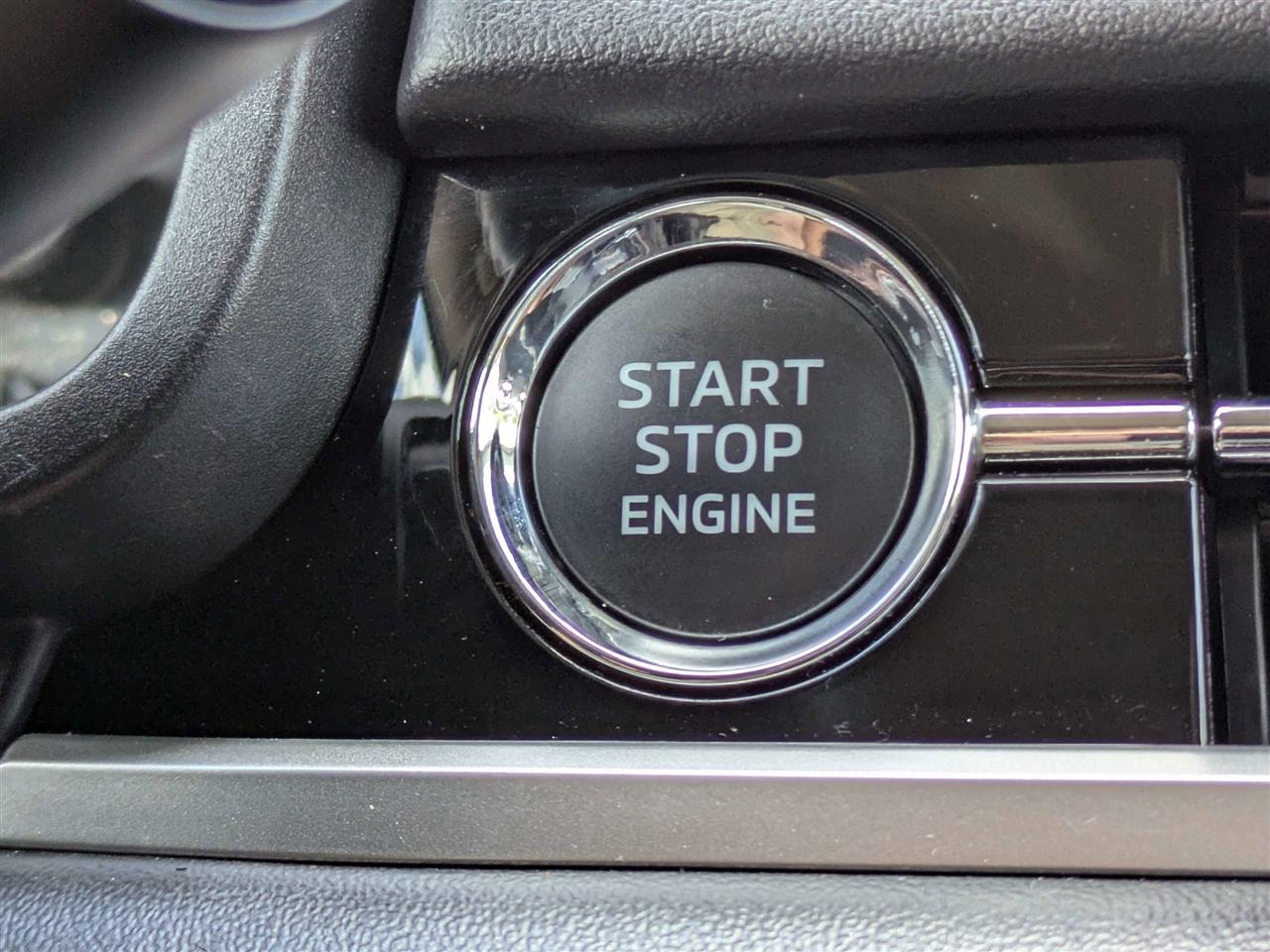 Mitsubishi Outlander SE 2WD 2024