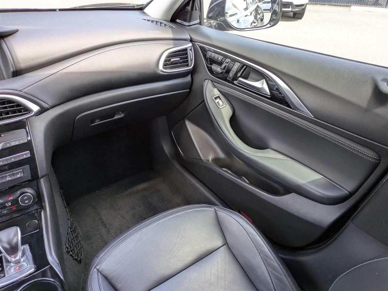 Infiniti QX30 Premium AWD 2017