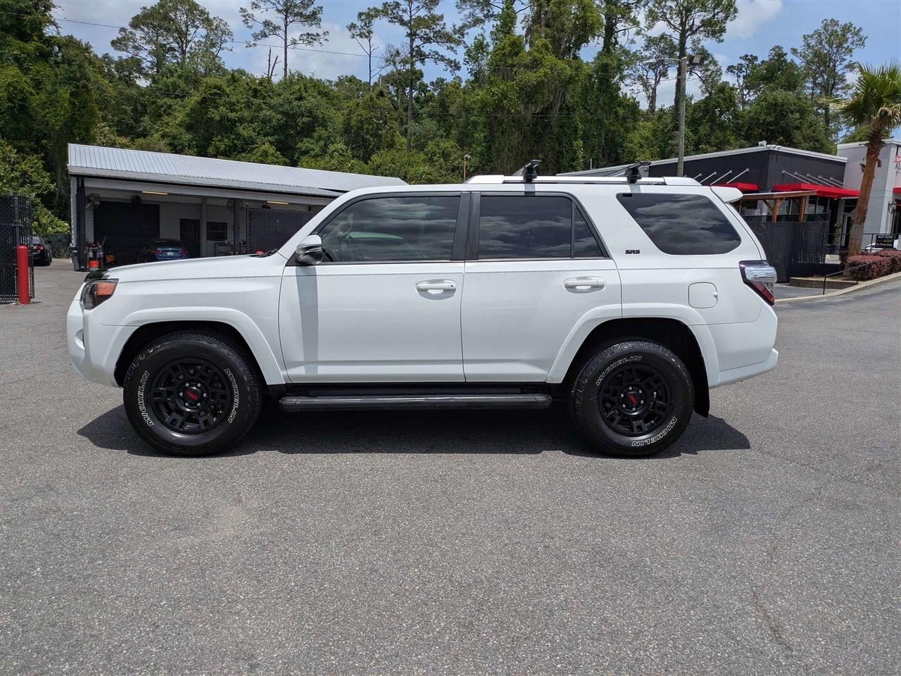 Toyota 4Runner SR5 2WD 2016