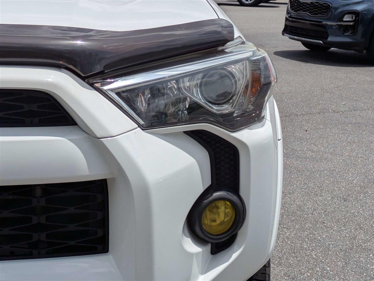 Toyota 4Runner SR5 2WD 2016
