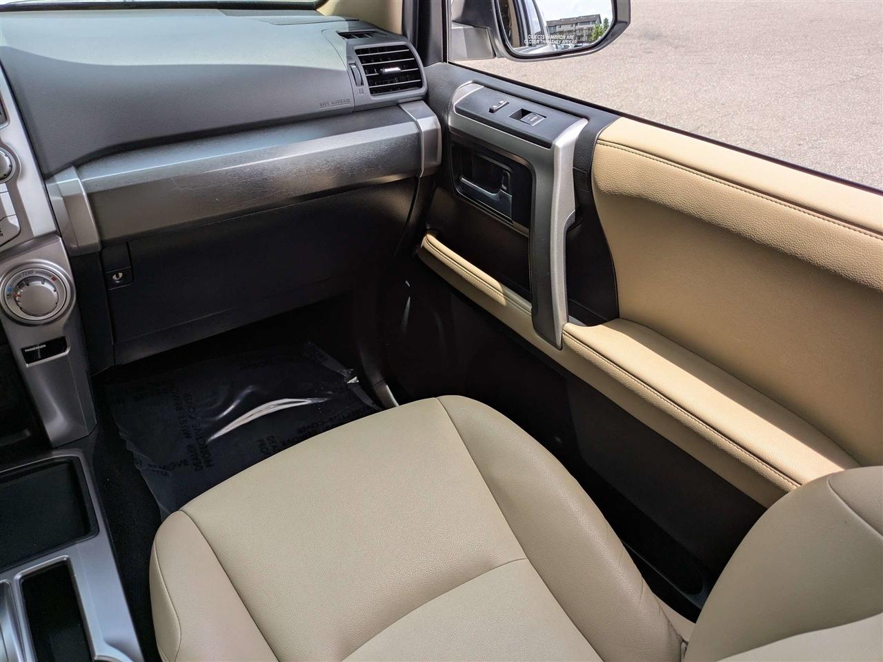 Toyota 4Runner SR5 2WD 2016
