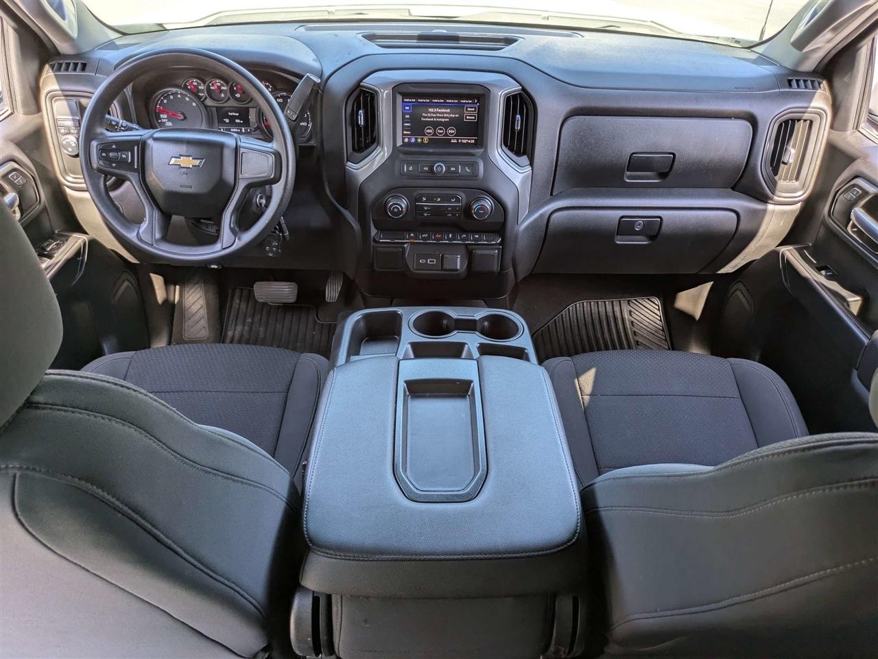 Chevrolet Silverado 1500 Custom Crew Cab Short Box 2WD 2021