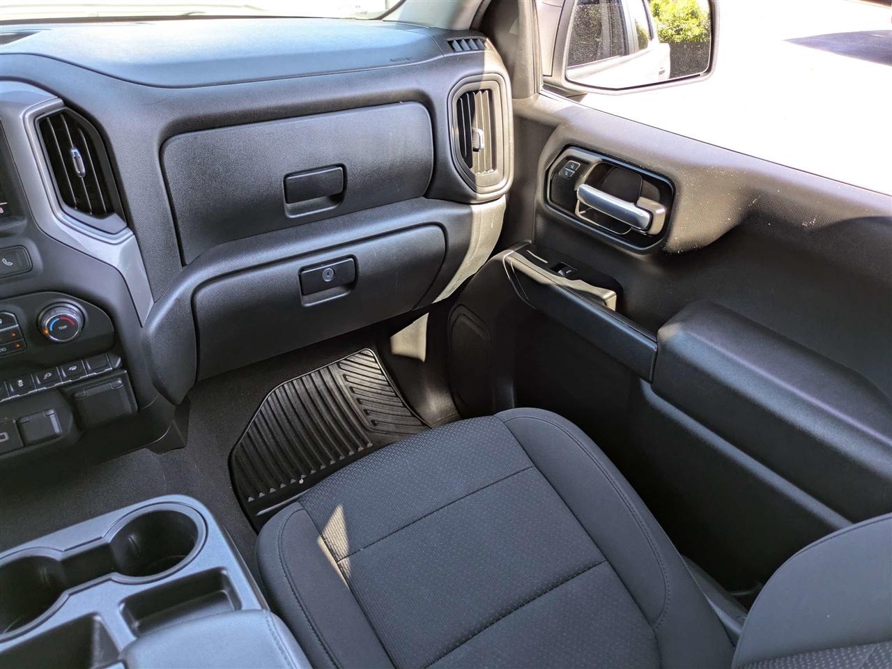 Chevrolet Silverado 1500 Custom Crew Cab Short Box 2WD 2021