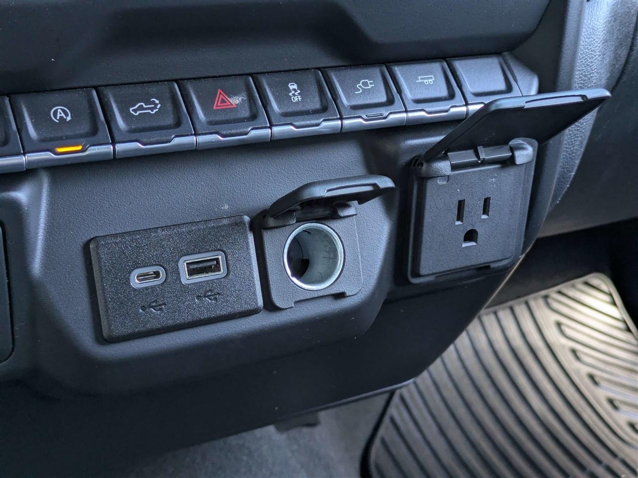 Chevrolet Silverado 1500 Custom Crew Cab Short Box 2WD 2021