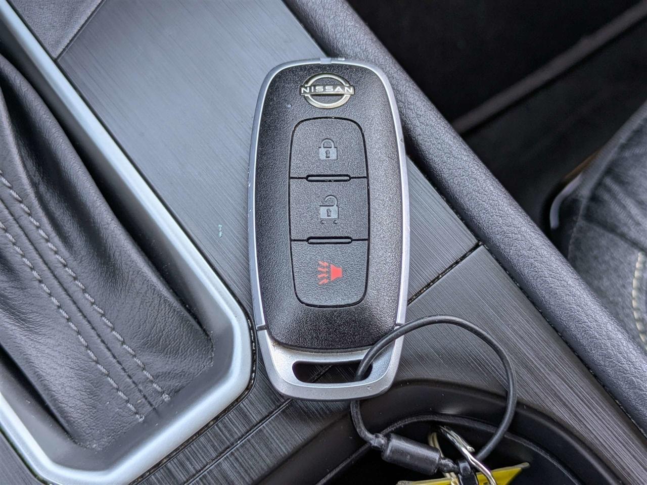 Nissan Kicks SV 2025