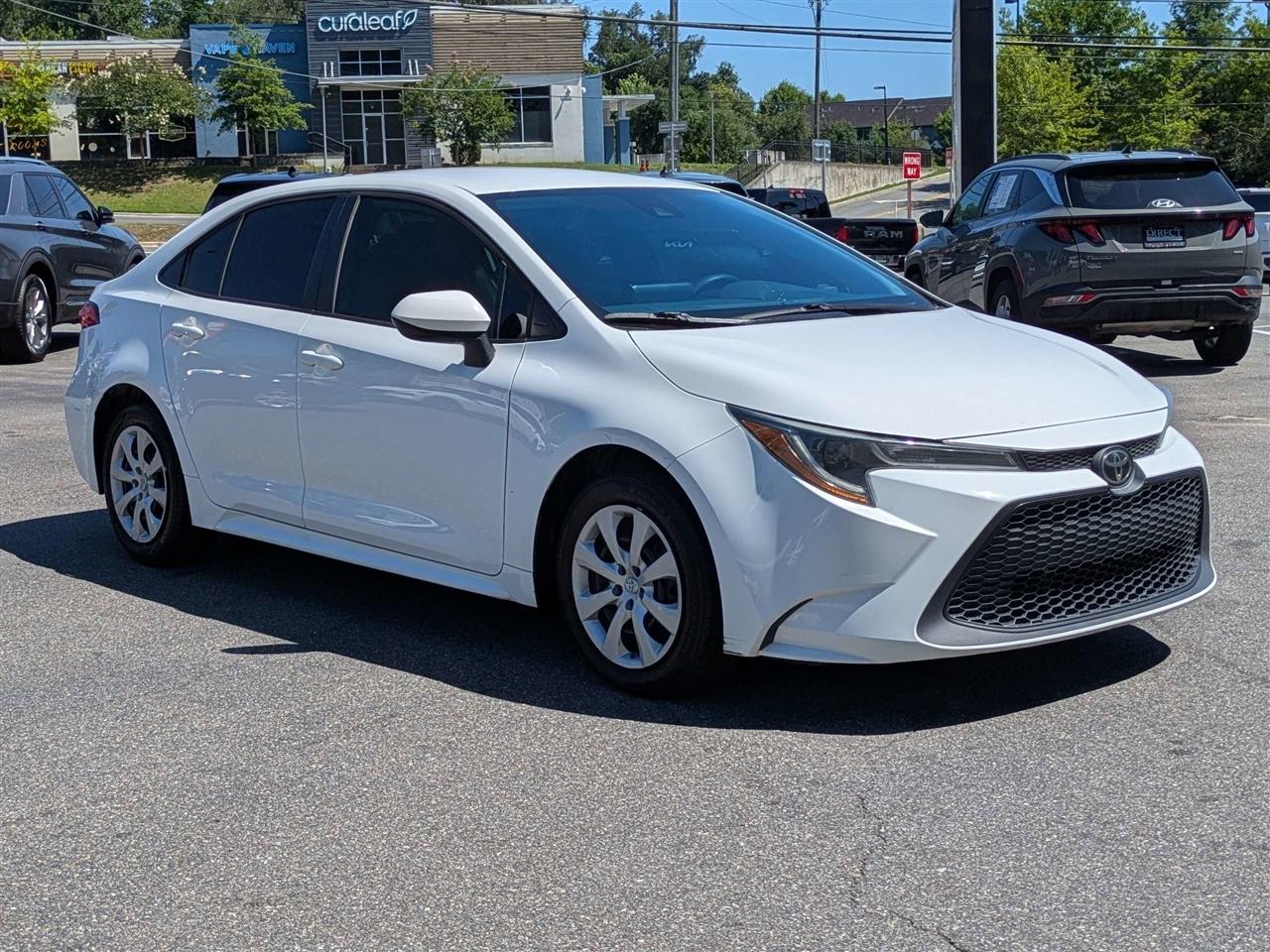 Toyota Corolla LE 2022