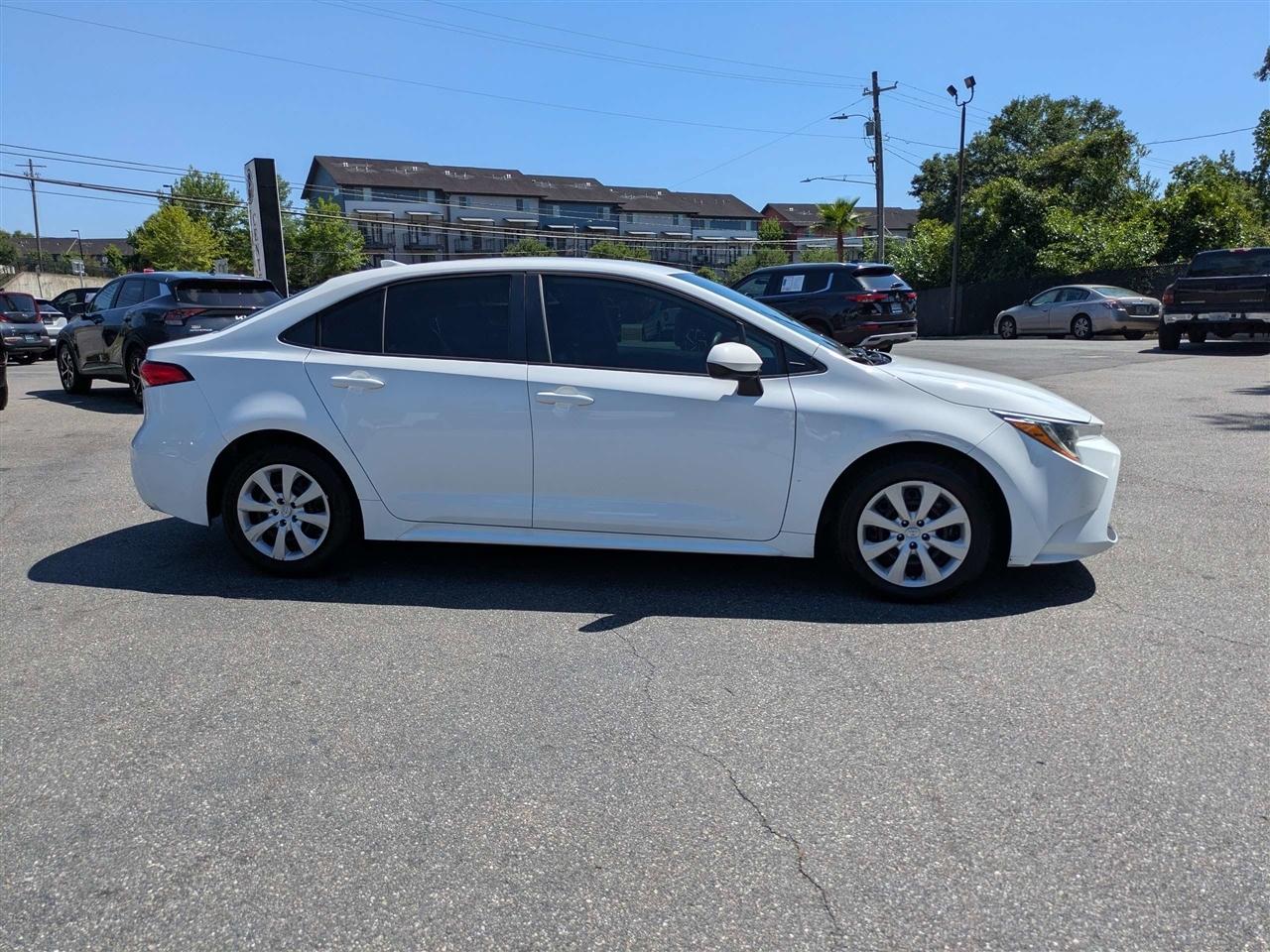 Toyota Corolla LE 2022
