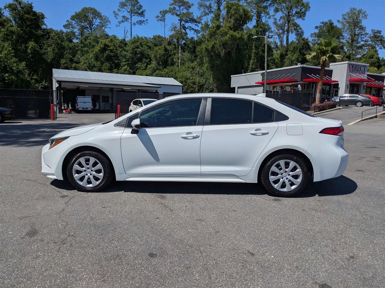 Toyota Corolla LE 2022