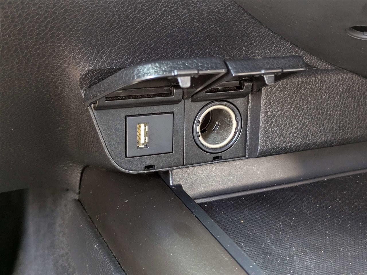 Toyota Camry SE 2022