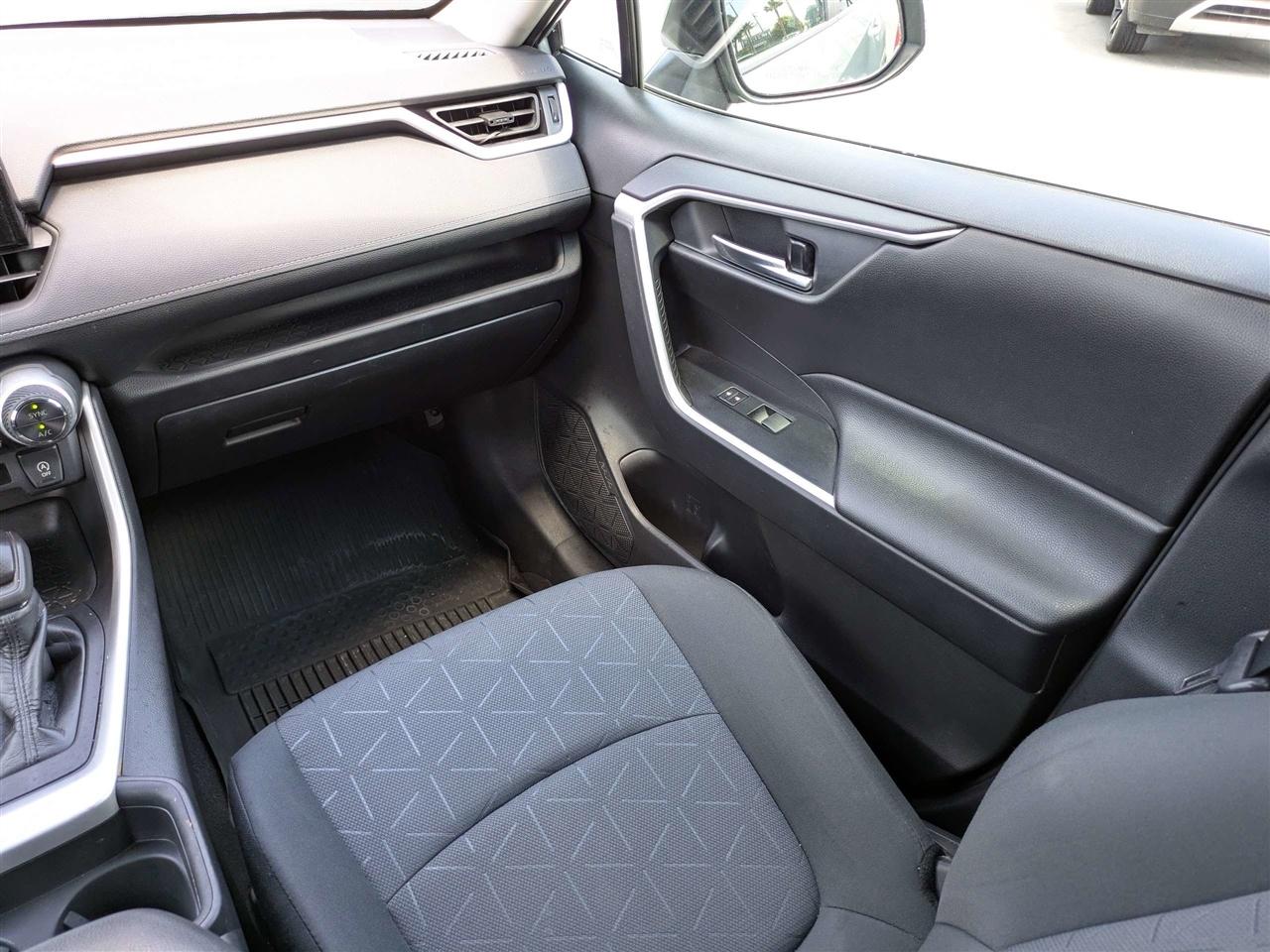 Toyota RAV4 XLE 2020