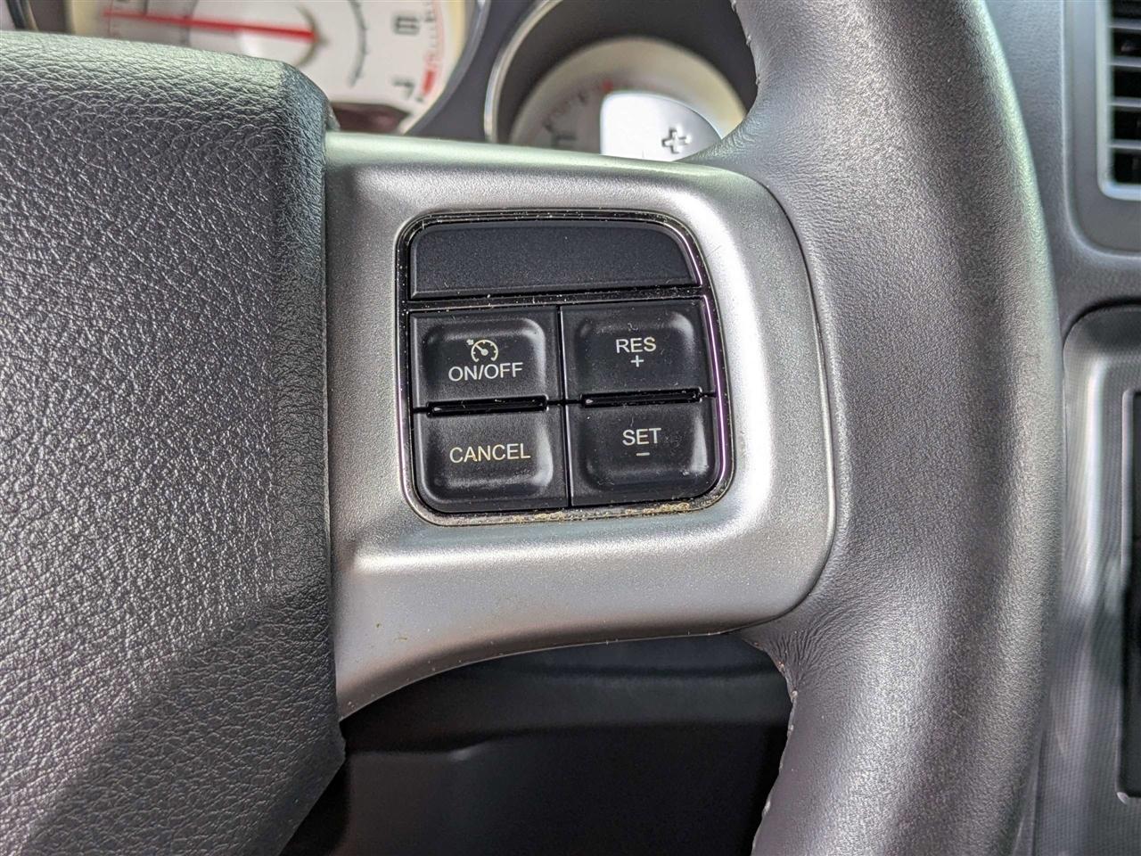 Dodge Challenger SXT 2013