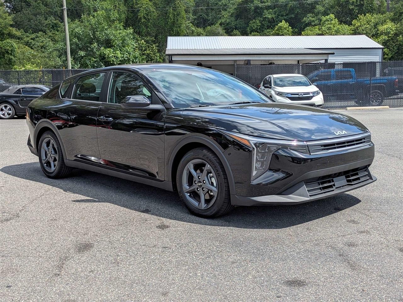 Kia K4 LXS 2025