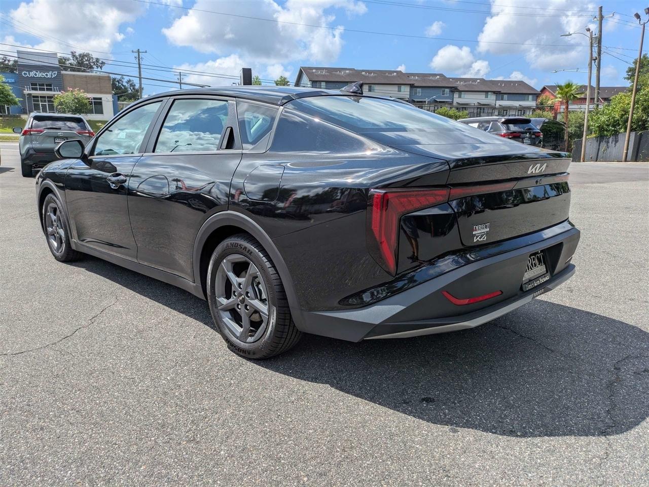 Kia K4 LXS 2025
