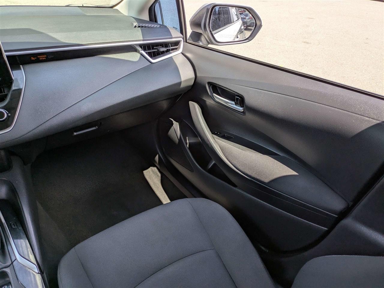 Toyota Corolla LE 2021