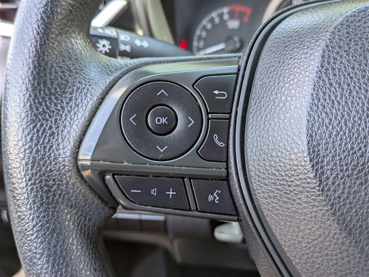 Toyota Corolla LE 2021