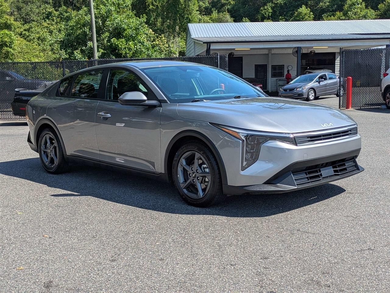 Kia K4 LXS 2025