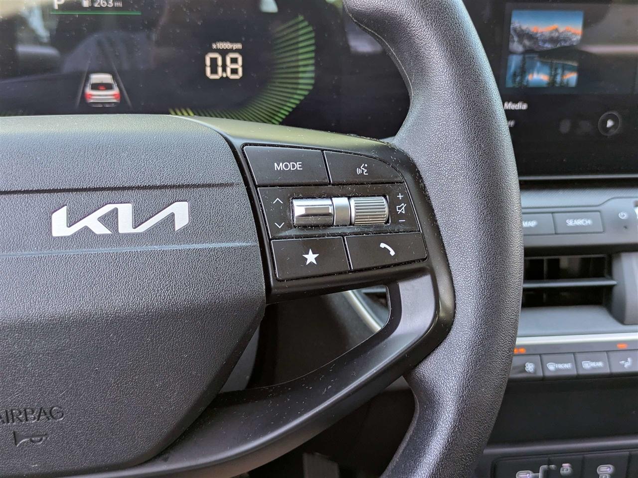 Kia K4 LXS 2025