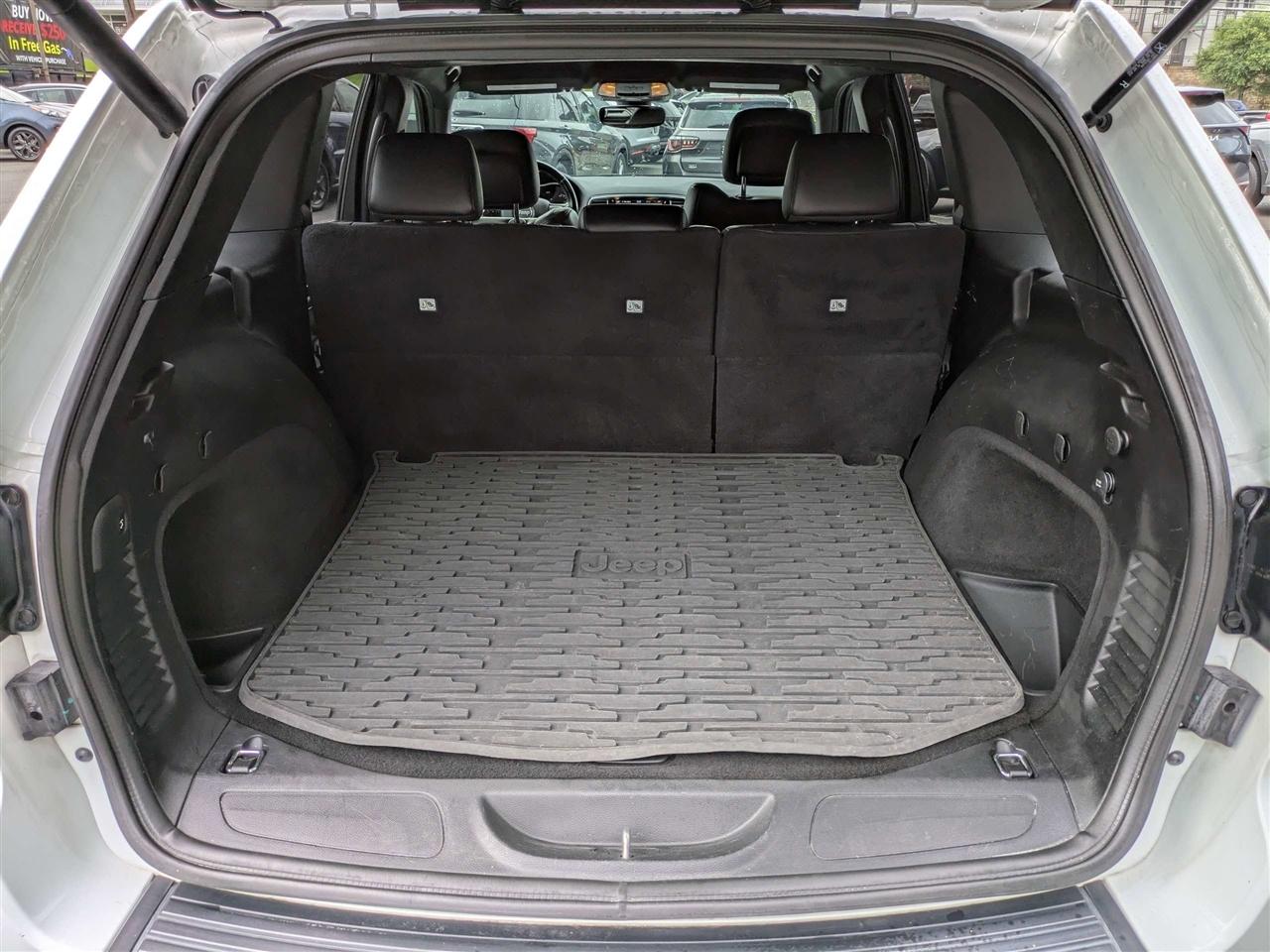 Jeep Grand Cherokee Laredo 2WD 2019
