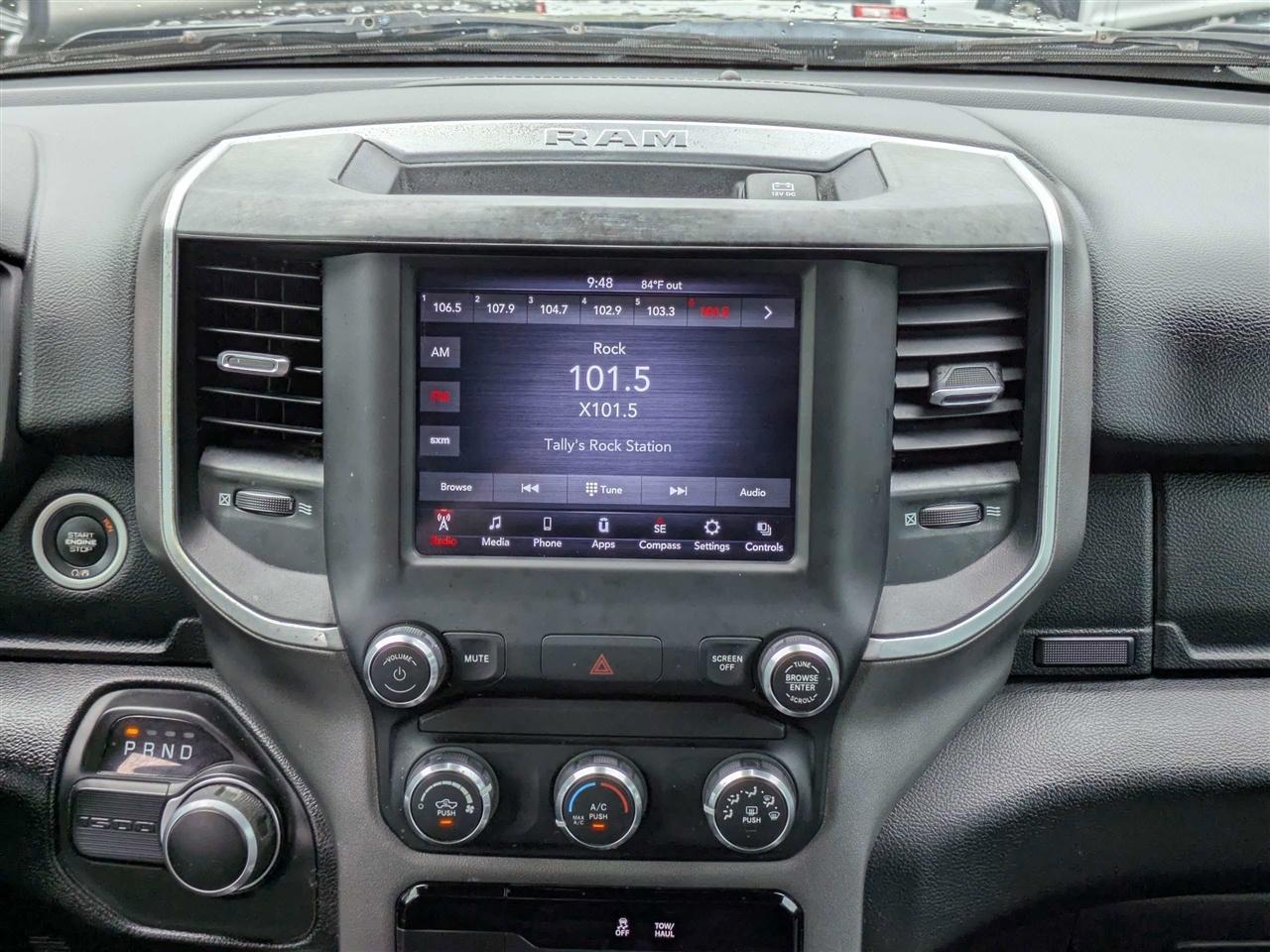RAM 1500 Big Horn Quad Cab 2WD 2021