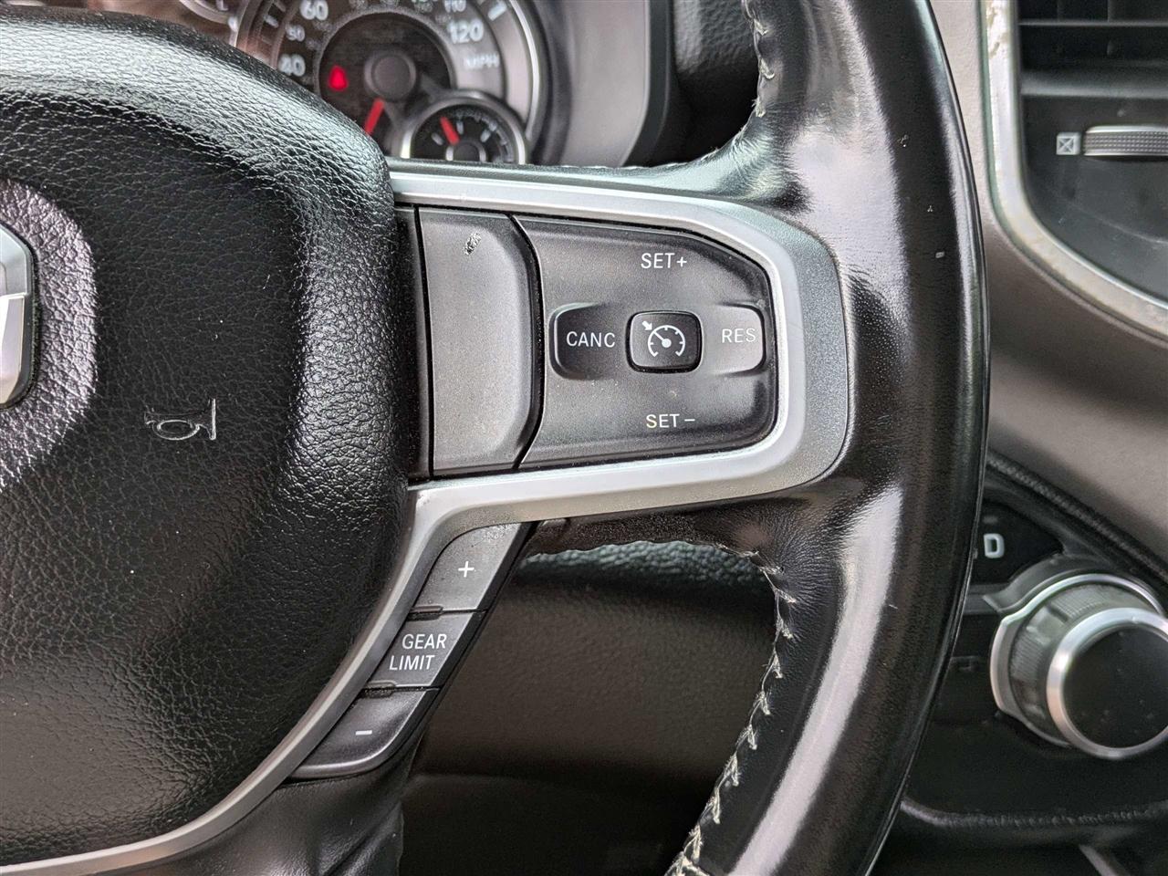 RAM 1500 Big Horn Quad Cab 2WD 2021