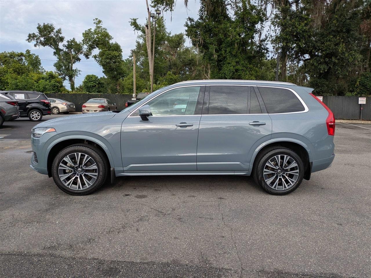 Volvo XC90 T6 Momentum AWD 2022