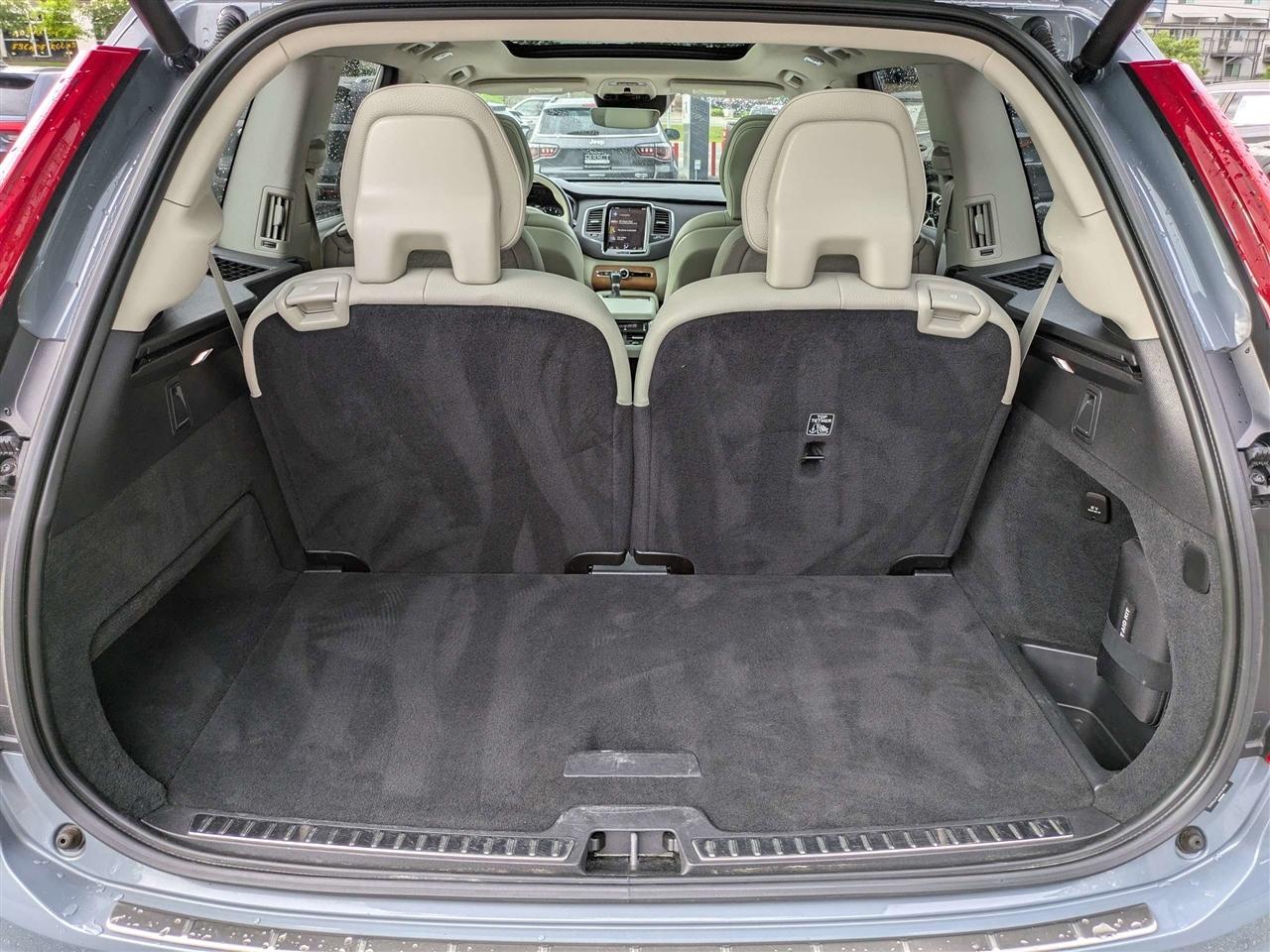Volvo XC90 T6 Momentum AWD 2022